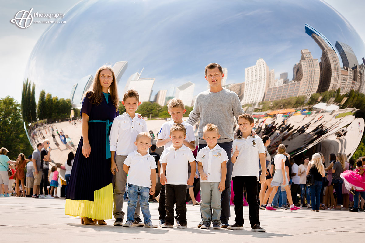 group-photo-in-front-of-the-giant-bean