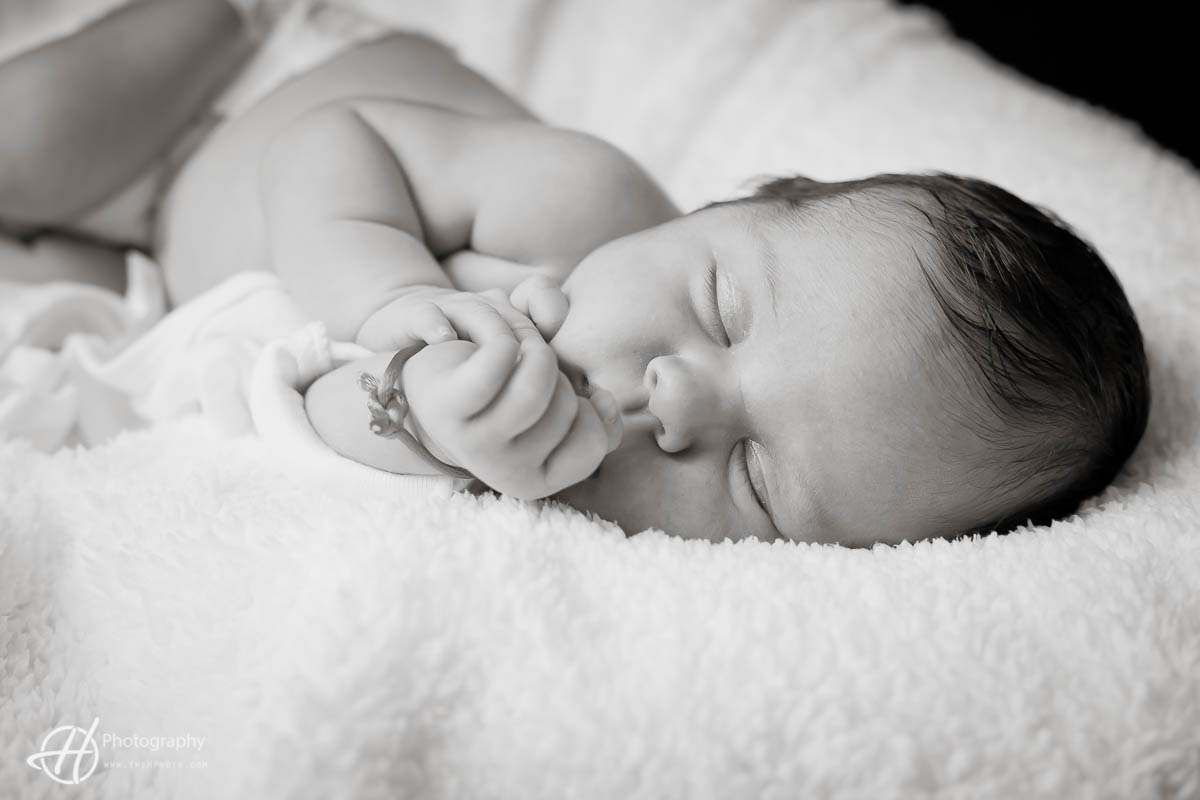 black-and-white-baby-portrait