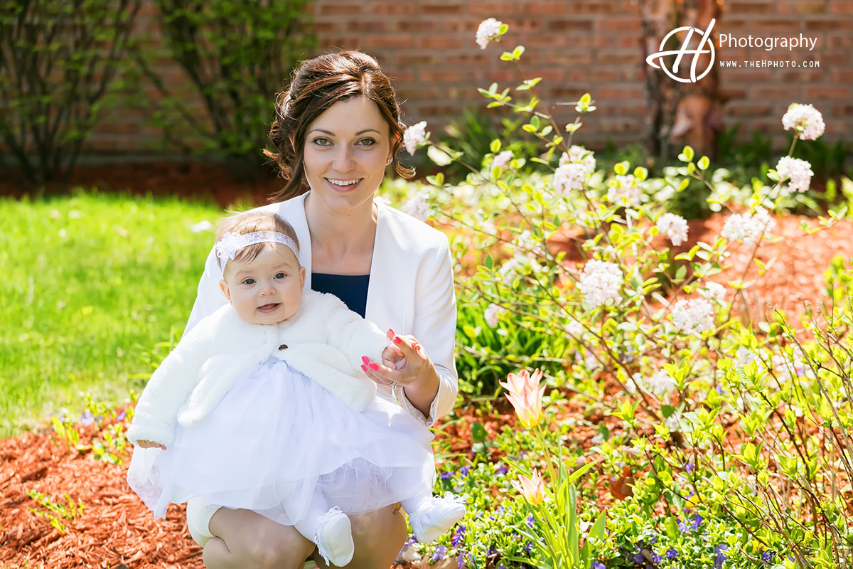 spring photos with baby Mount Prospect 
