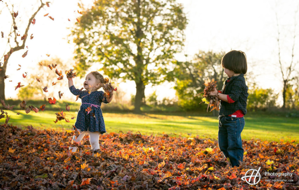 How to Achieve Beautifully Natural Family Portraits