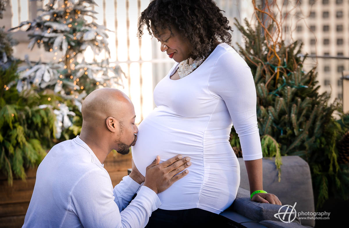 Maternity session during Christmas