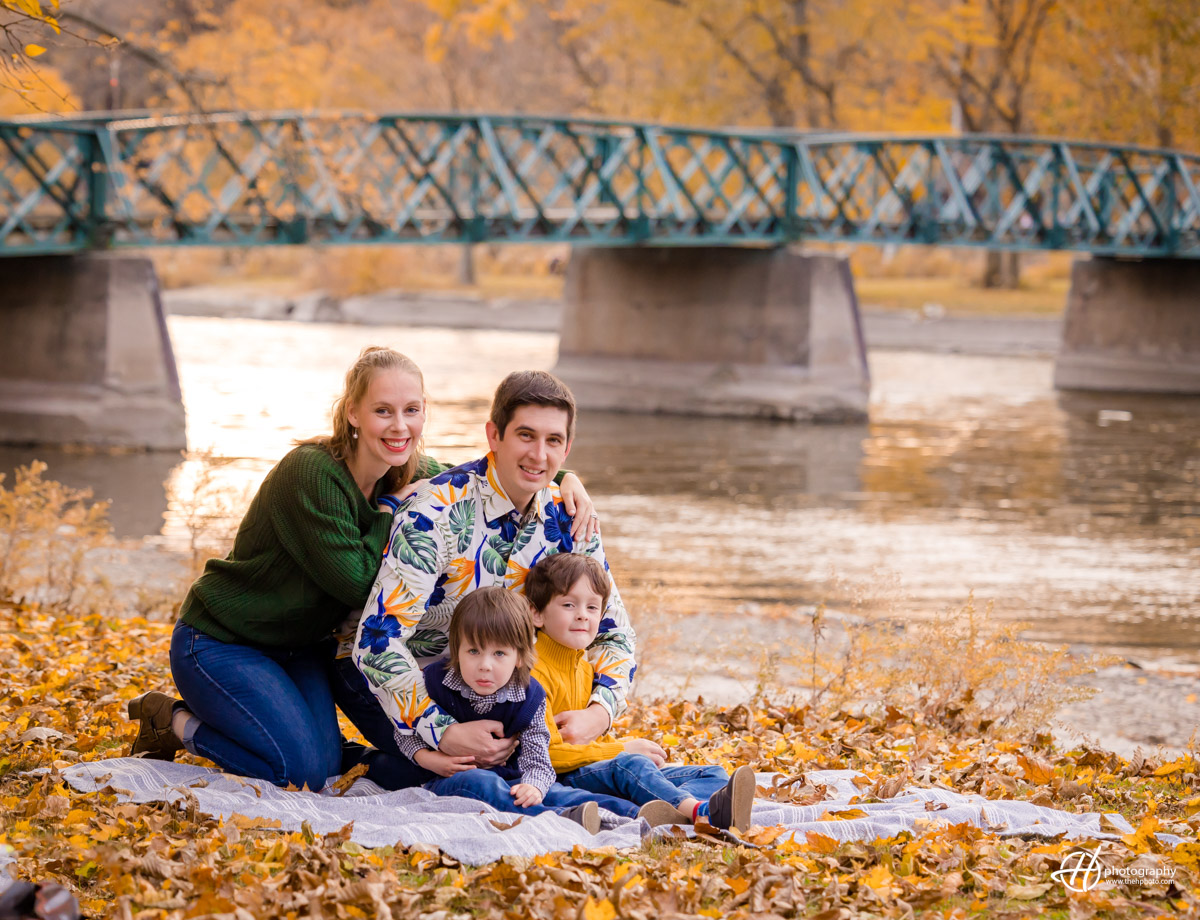 Fall Family Session with Dorothy, Abe, Dorian and Theodore at Fabyan Forest Preserve in Geneva, IL.
