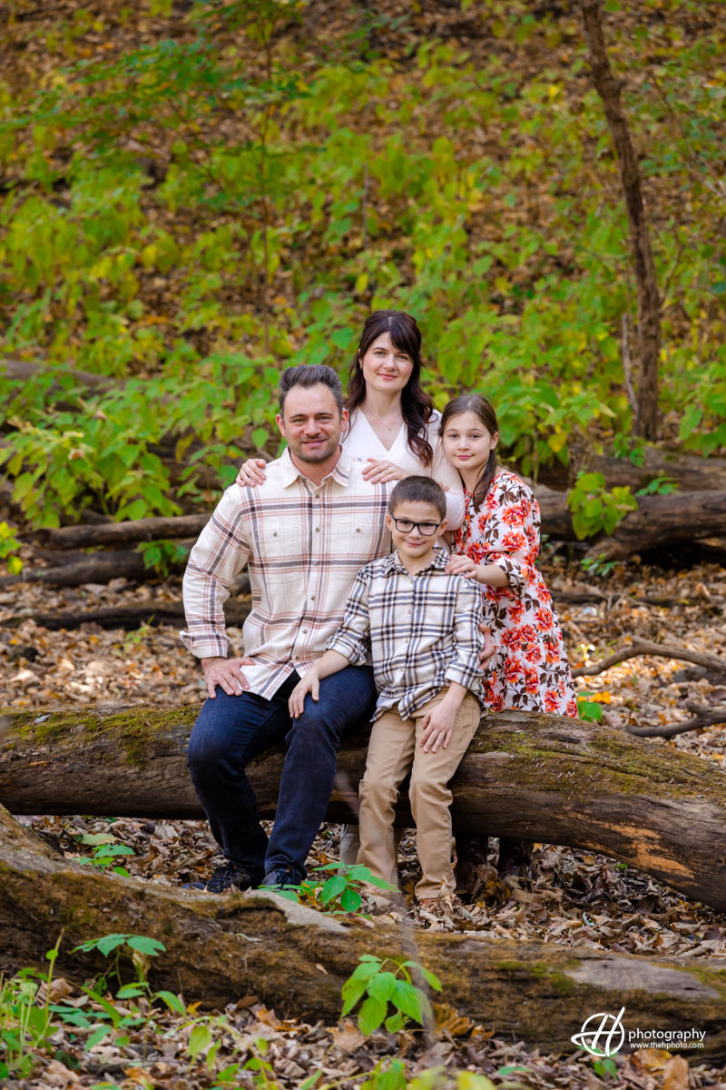 Chicago family exploring the suburbs 