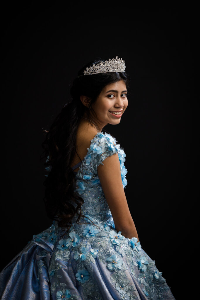 quinceanera portait in H Photography studio 
